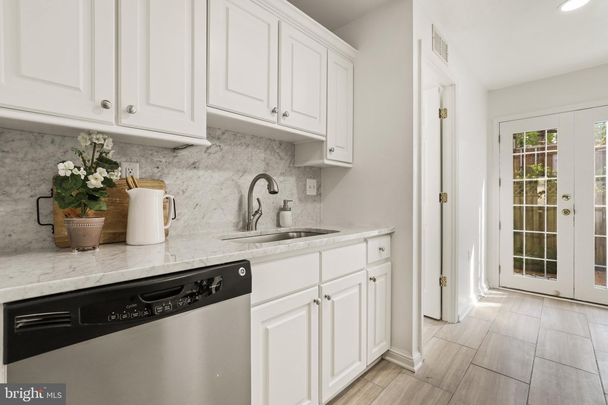 123 E Street Southeast Washington, DC 20003 - Photo 14 of 37