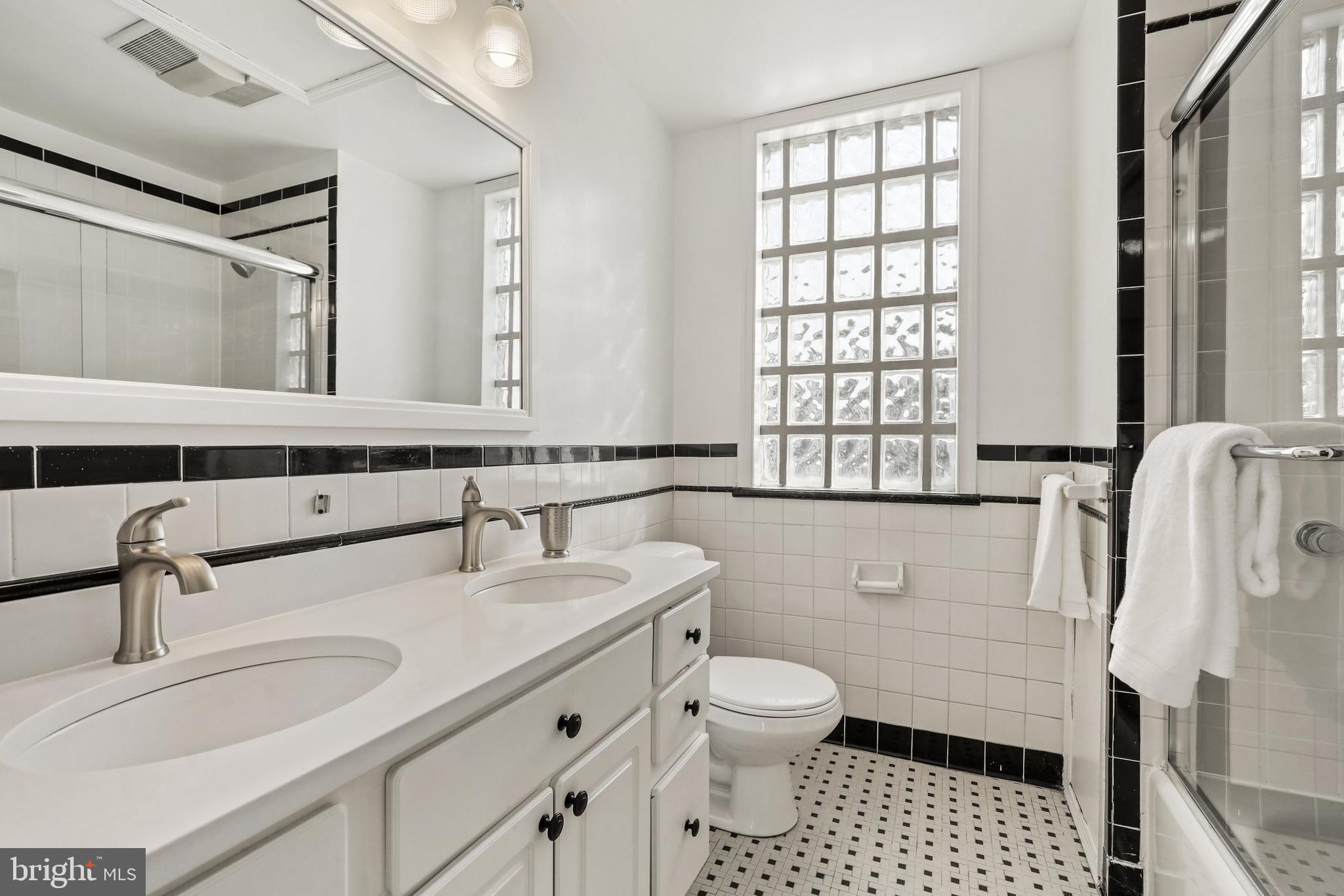 123 E Street Southeast Washington, DC 20003 - Photo 30 of 37