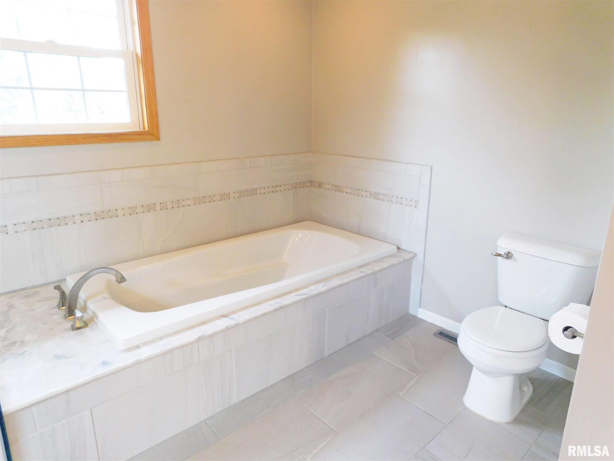 4114 South Pointe Drive Mapleton, IL 61547 - Photo 21 of 50