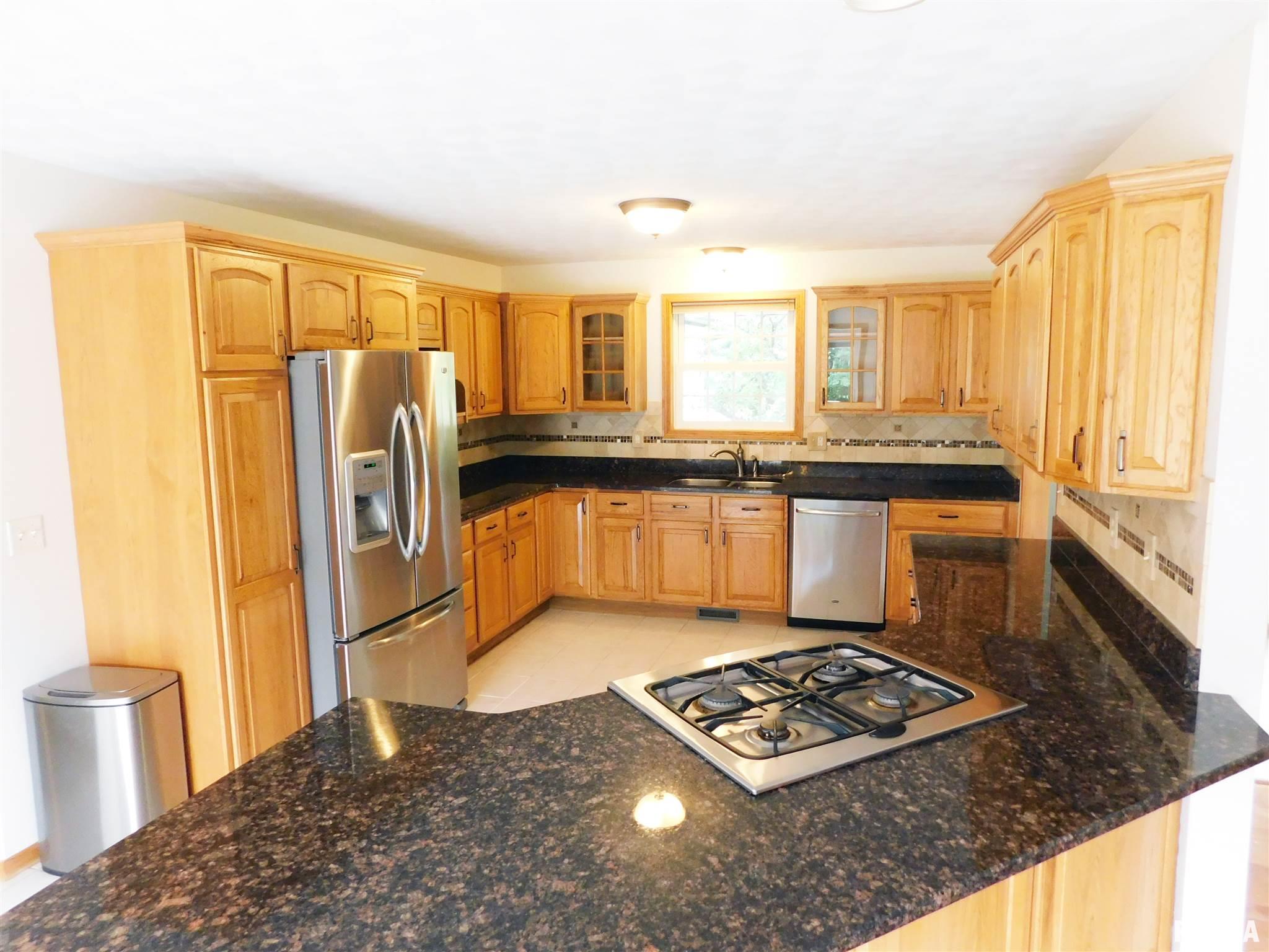 4114 South Pointe Drive Mapleton, IL 61547 - Photo 4 of 50
