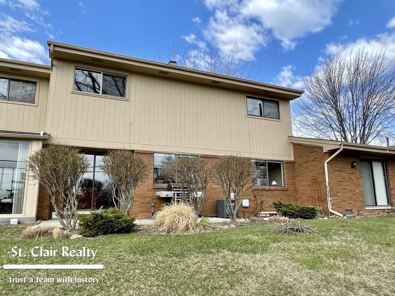 1940 North River Road St. Clair, MI 48079 - Photo 2 of 24 50104885-1.JPG