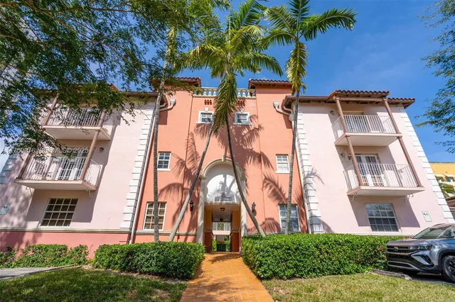 $470,000 | 29 Santillane Avenue, Unit 7, Coral Gables, FL 33134