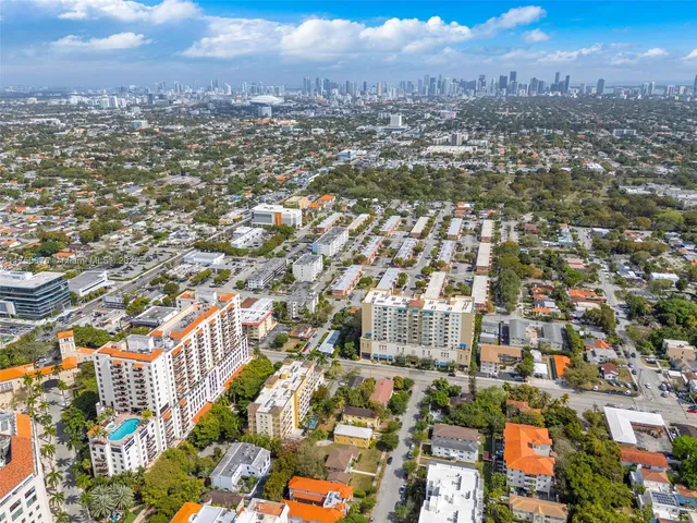 $470,000 | 29 Santillane Avenue, Unit 7, Coral Gables, FL 33134