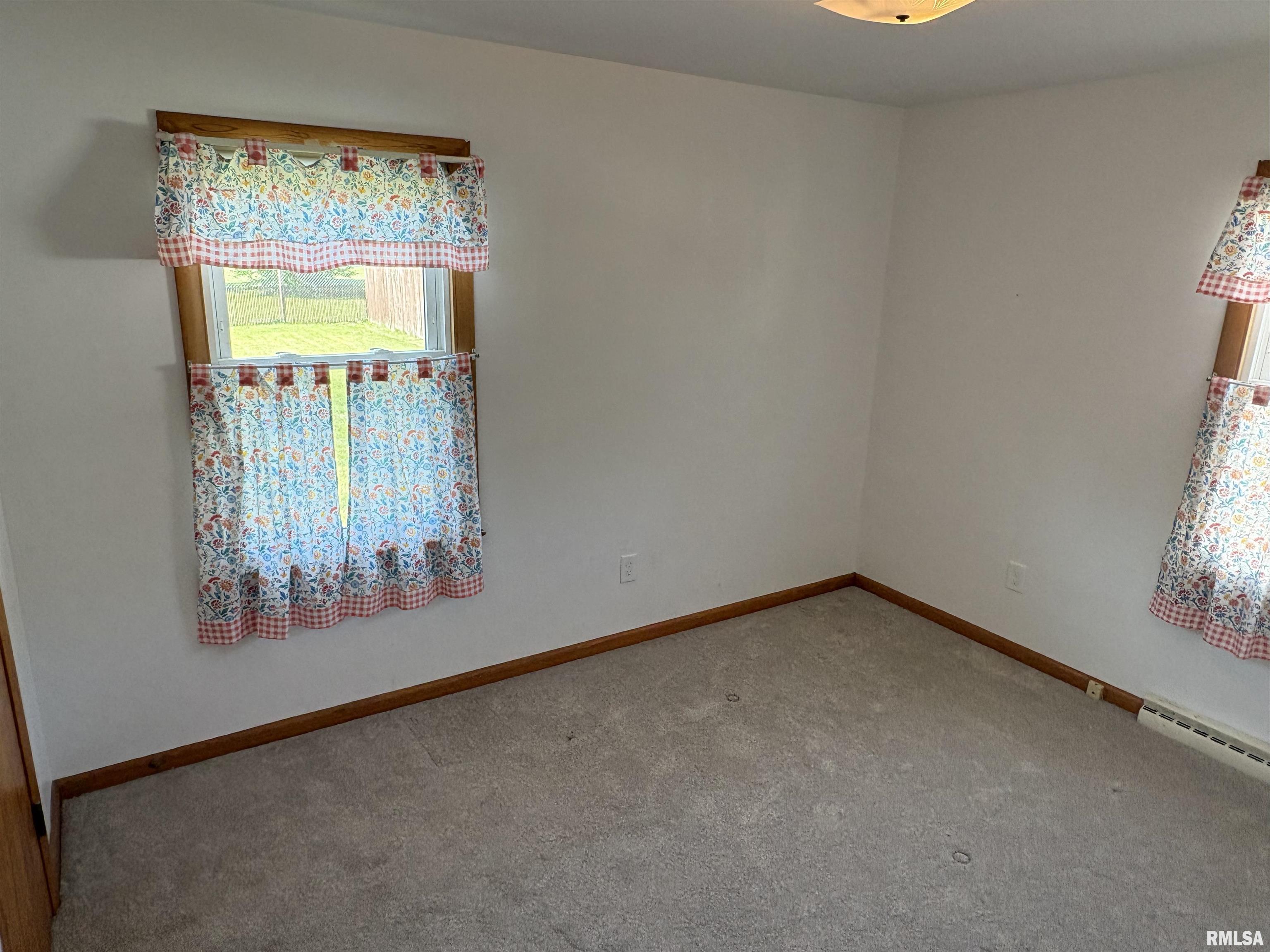 870 Park View Road Galesburg, IL 61401 - Photo 26 of 60