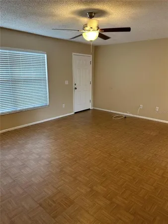 $1,400 | 86 Las Brisas Way, Kissimmee, FL 34743