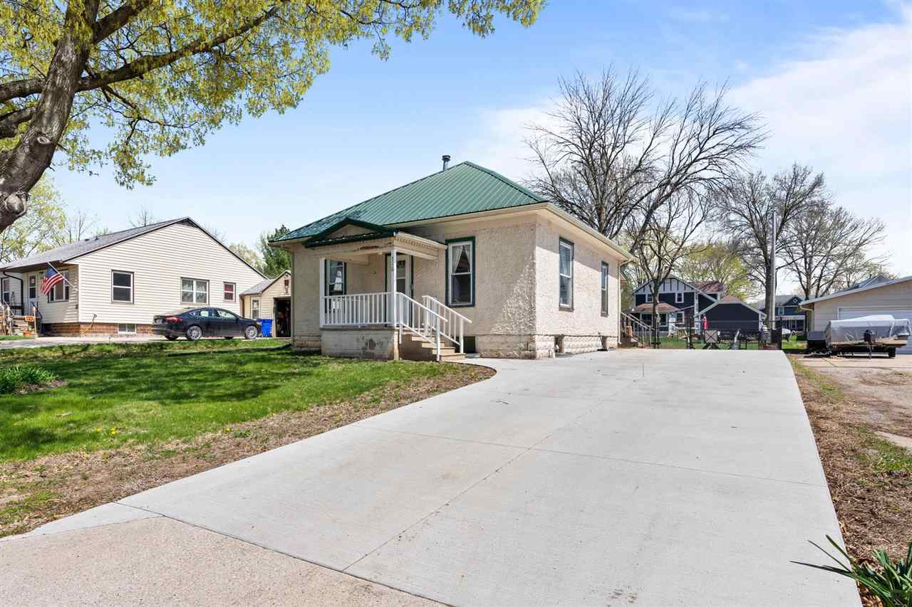 716 3rd Street Kalona, IA 52247 - Photo 1 of 29 Gallery Image 1