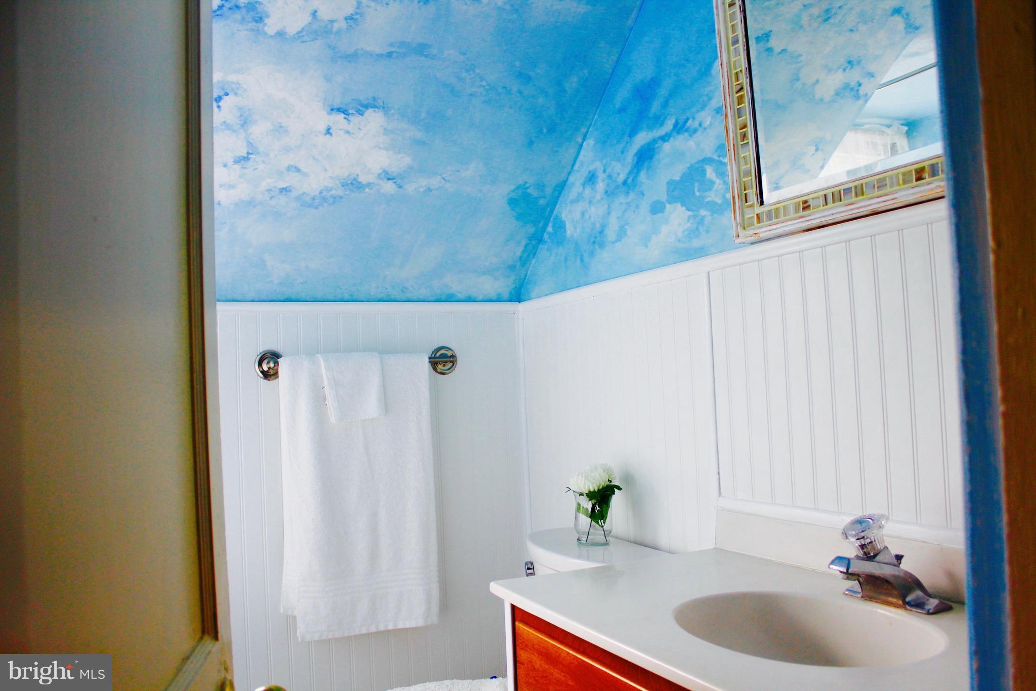 16601 York Road Monkton, MD 21111 - Photo 9 of 23 Upper Level Bathroom