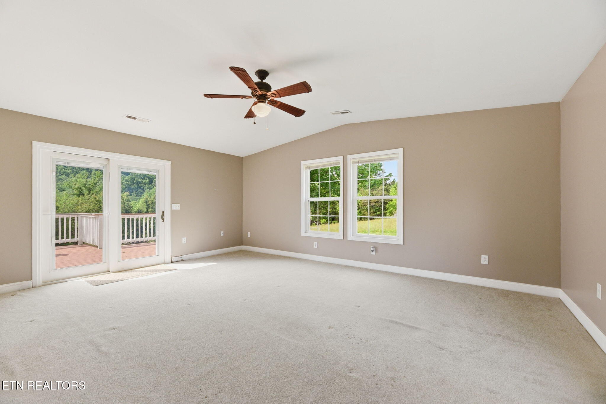 357 Neal Road Tazewell, TN 37879 - Photo 16 of 52 16-web-or-mls-DSC_9768