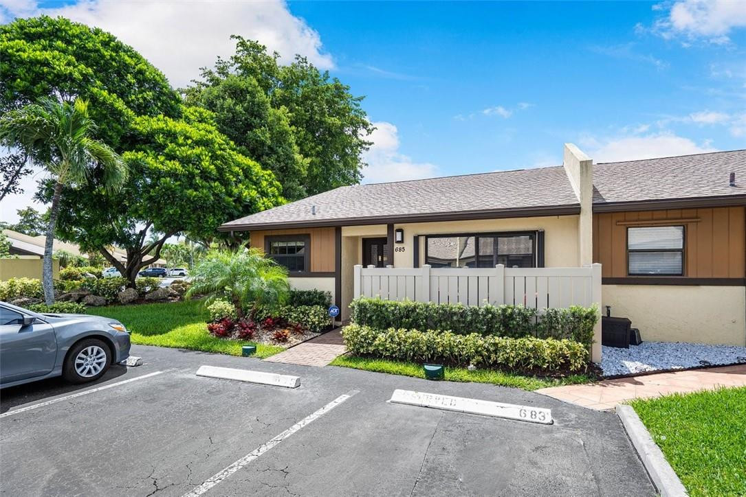 685 Banks Road, Unit 685 Margate, FL 33063 - Photo 3 of 28 Photo 3