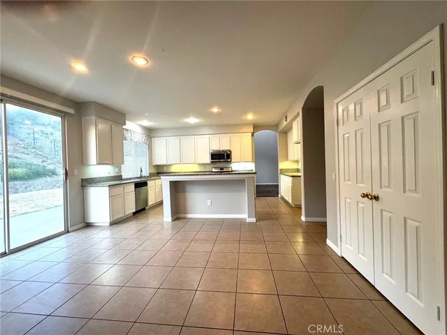 $3,900 | 24094 Safiro Court, Wildomar, CA 92595