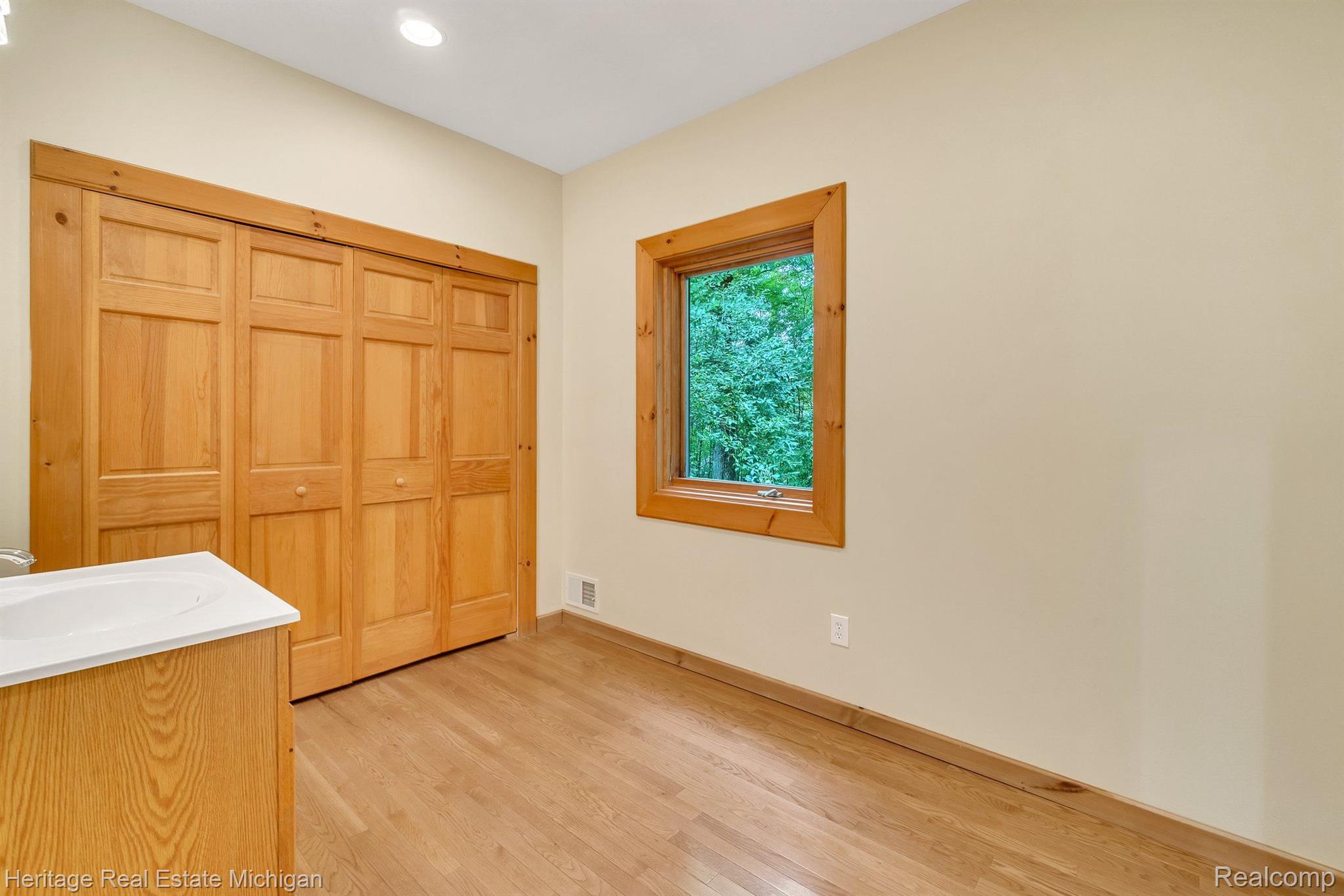 3754 Brighton Road Howell, MI 48843 - Photo 26 of 62 Master Closet