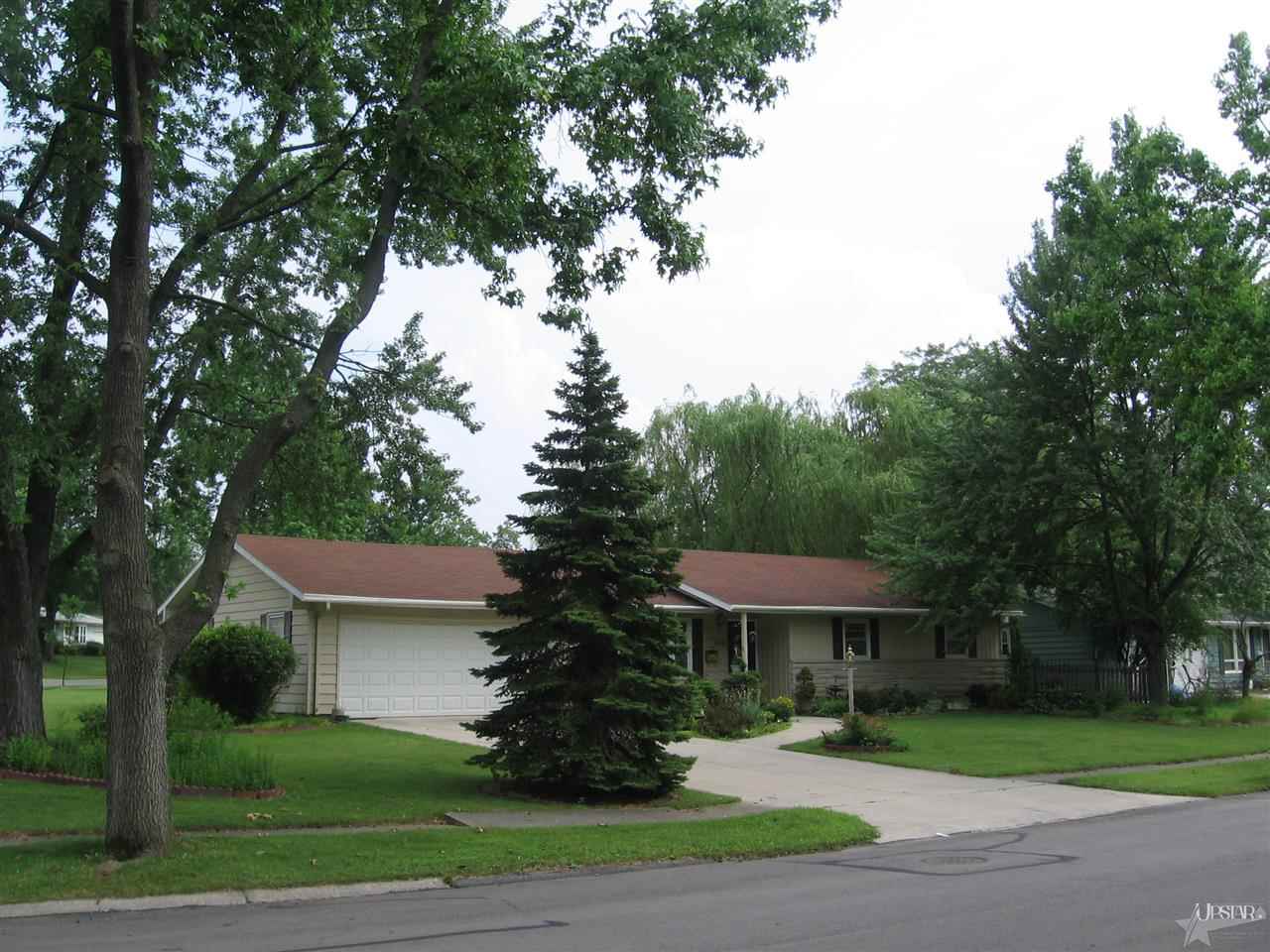 3716 Hastings Road Fort Wayne, IN 46805 - Photo 3 of 22 Gallery Image 3