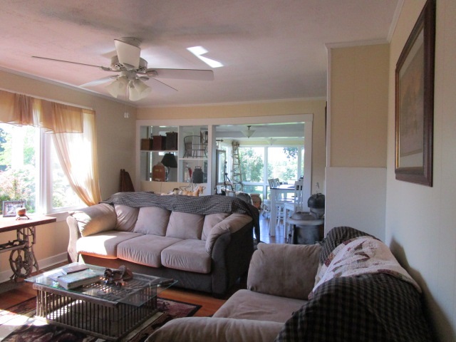 560 Hotchkiss Road Churchville, VA 24421 - Photo 13 of 20 Gallery Image 13