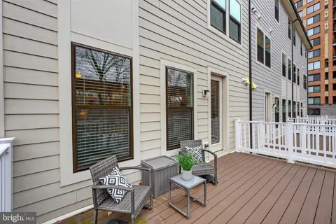 $799,900 | 5684 Stephanie Tessa Way, Unit 54, Alexandria, VA 22303