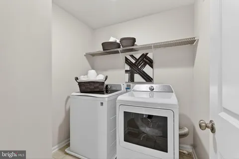 $799,900 | 5684 Stephanie Tessa Way, Unit 54, Alexandria, VA 22303