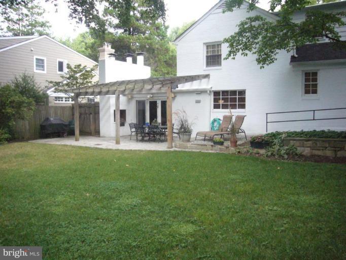 5622 Lamar Road Bethesda, MD 20816 - Photo 2 of 17 Back yard
