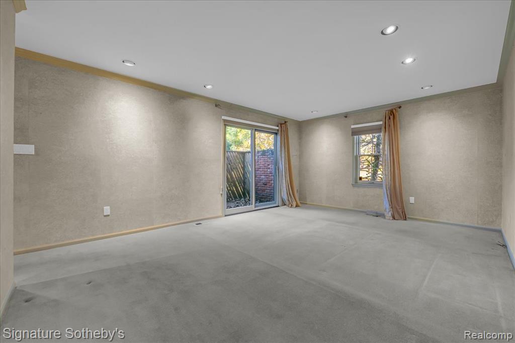 130 Denbar Road Bloomfield Hills, MI 48304 - Photo 14 of 31 Gallery Image 14
