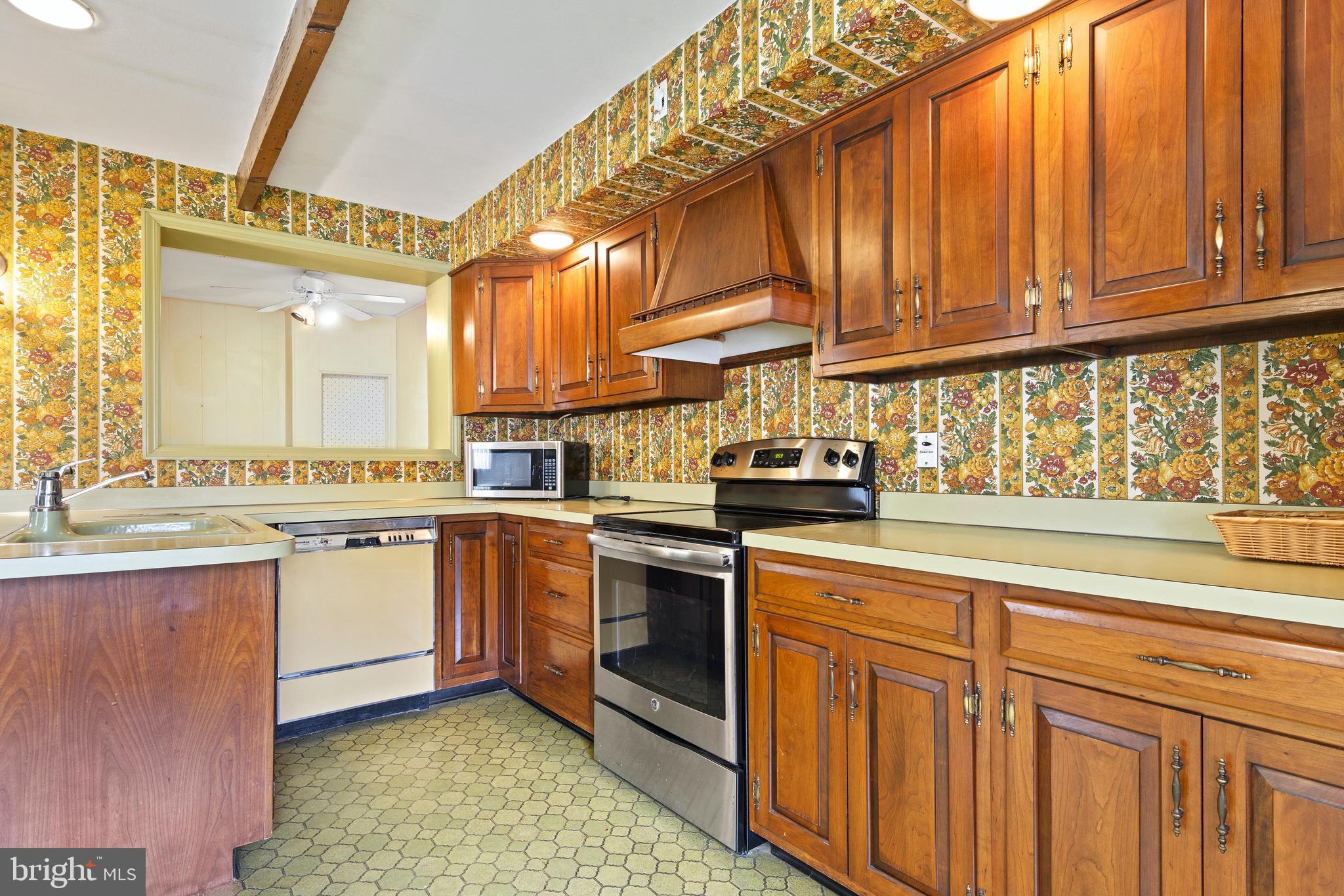 335 Morris Road Wayne, PA 19087 - Photo 11 of 28 Gallery Image 11