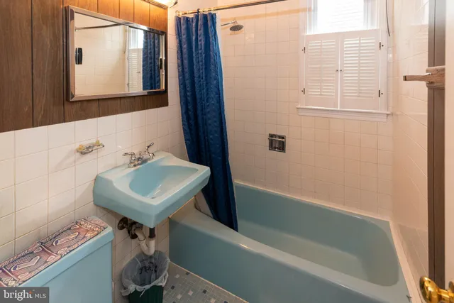 $310,000 | 3413 Yardley Drive, Baltimore, MD 21222