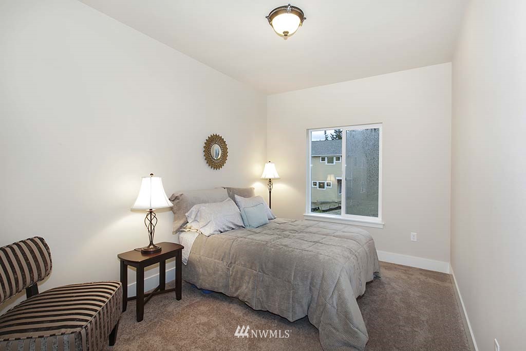 4252 Harris Road Southeast Port Orchard, WA 98366 - Photo 11 of 15 Gallery Image 11