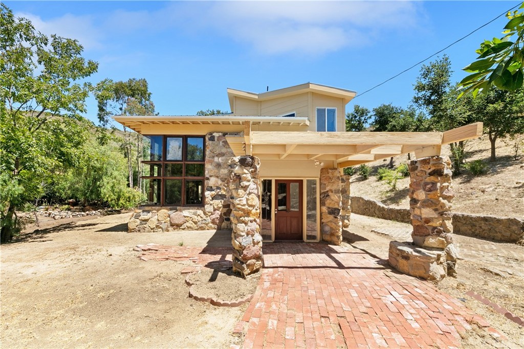 2914 South Foose Road Malibu, CA 90265 - Photo 1 of 1