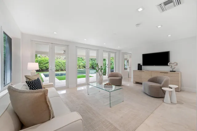 $2,310,000 | 775 West 49th Street, Miami Beach, FL 33140