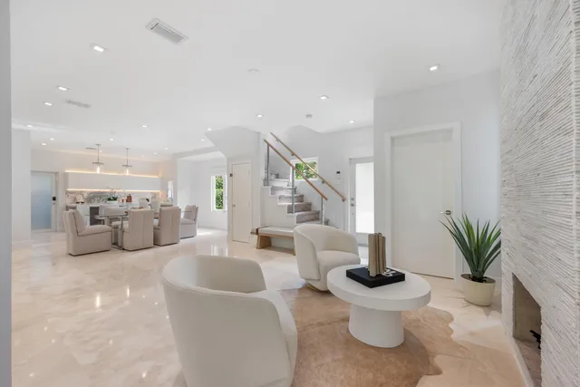 $2,310,000 | 775 West 49th Street, Miami Beach, FL 33140