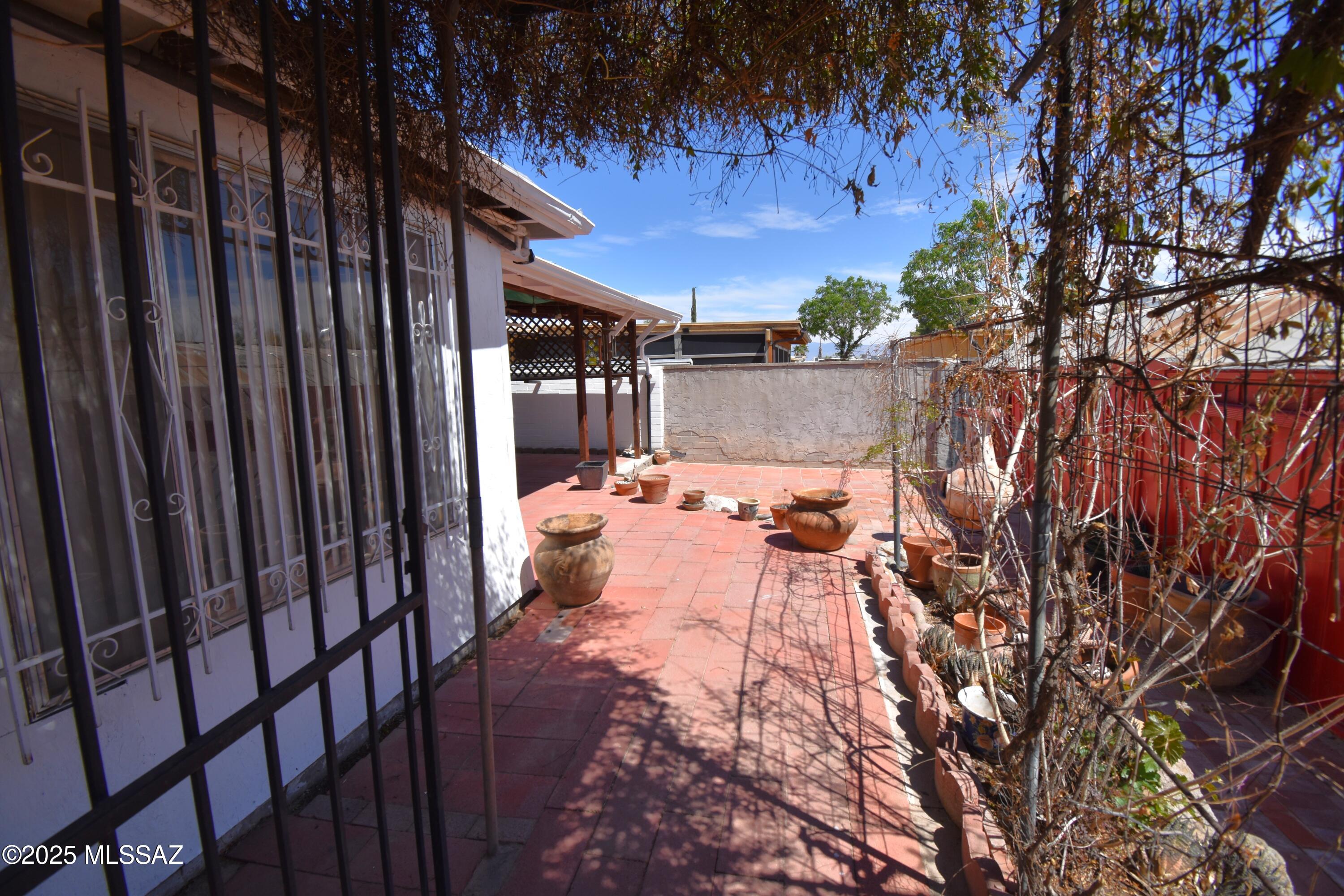 1869 West Saxony Road Tucson, AZ 85713 - Photo 6 of 42