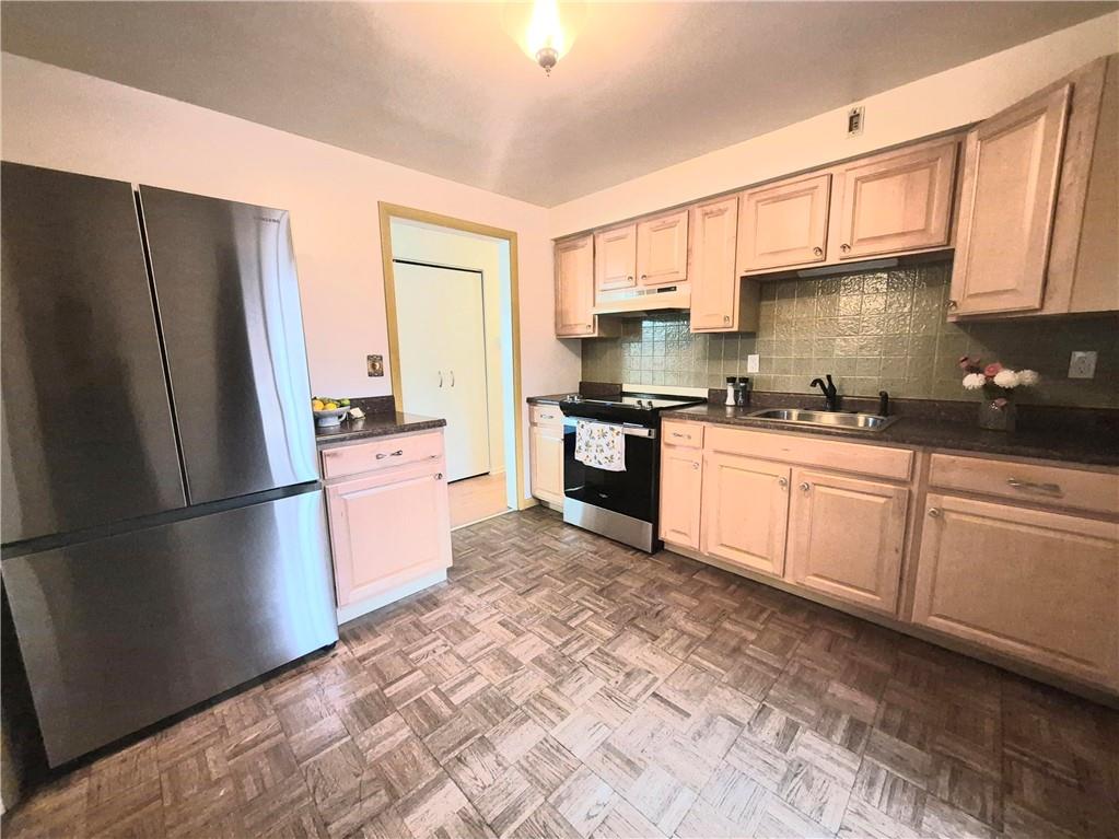 205 Tilford Road Pittsburgh, PA 15235 - Photo 12 of 45 Gallery Image 12