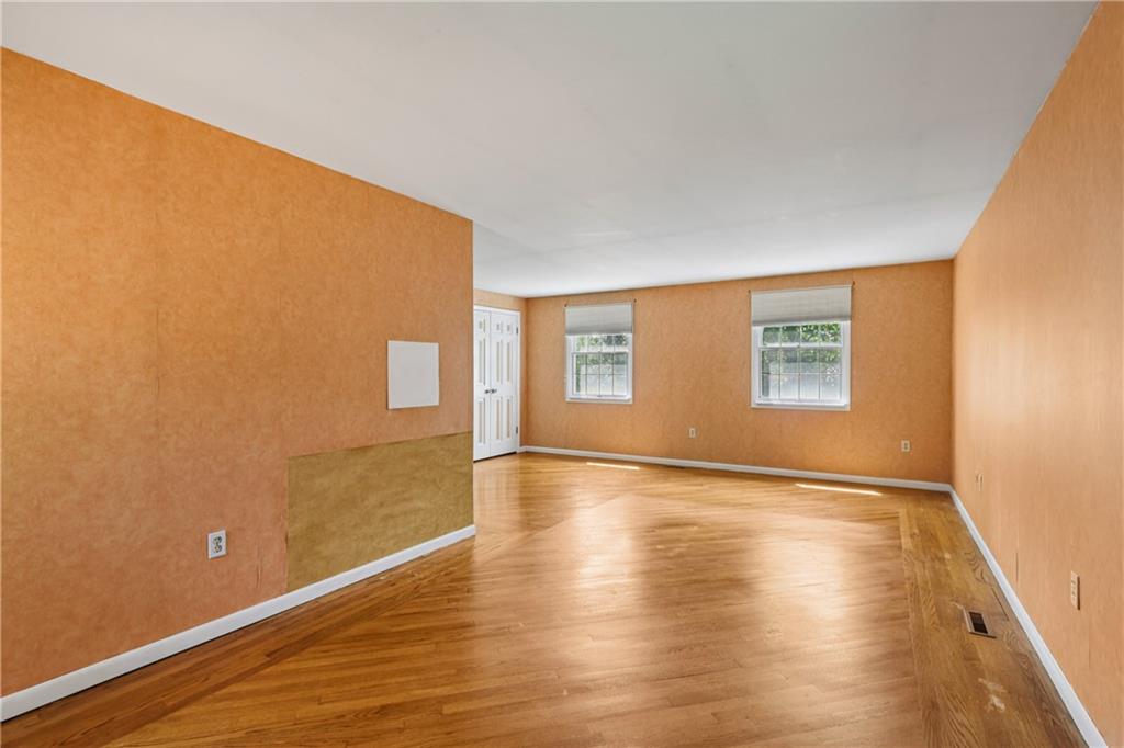 205 Tilford Road Pittsburgh, PA 15235 - Photo 23 of 45 Gallery Image 23