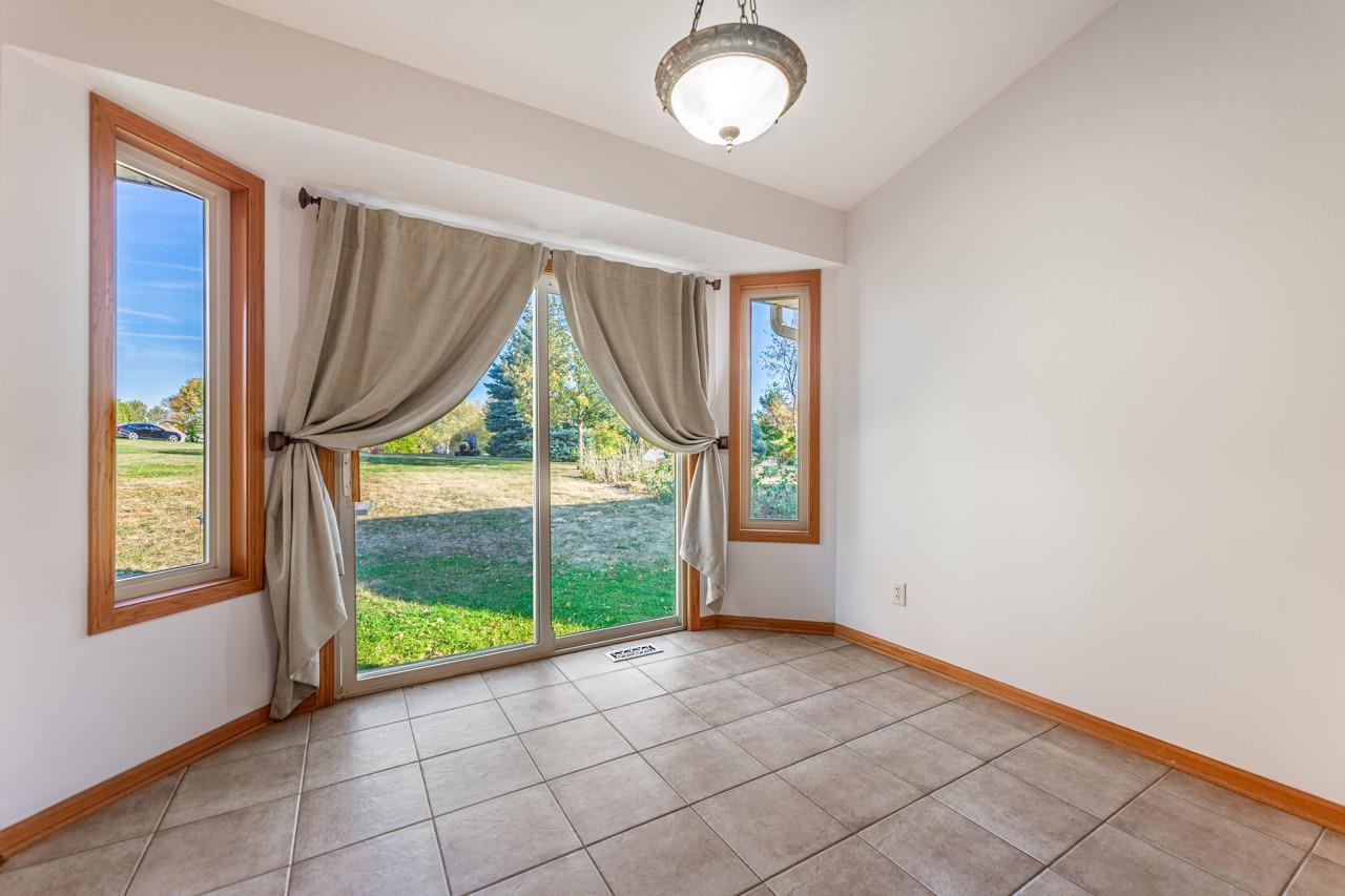 802 Gainsboro Road Lake Summerset, IL 61019 - Photo 8 of 35 Gallery Image 8