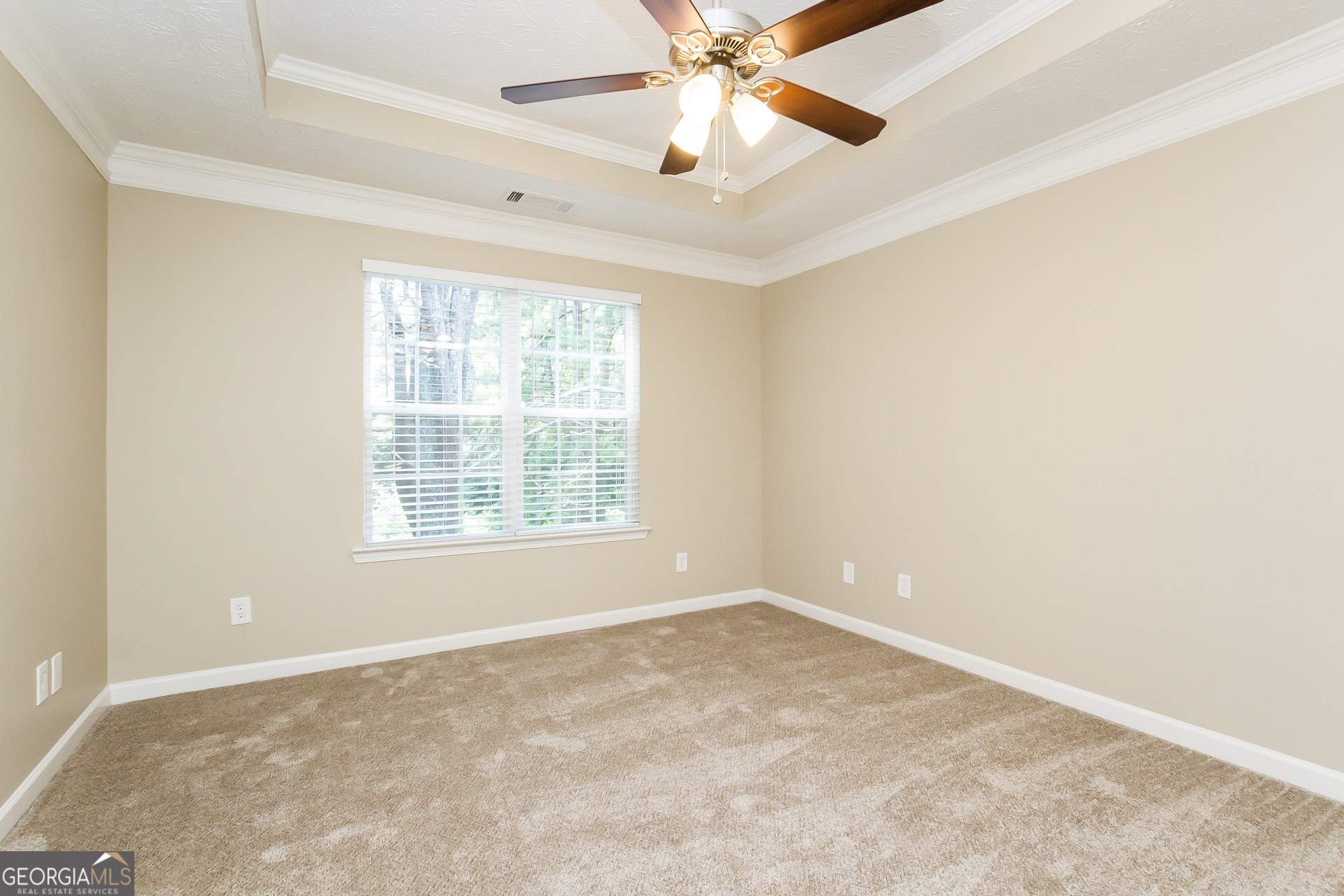 308 Barr Circle Rex, GA 30273 - Photo 9 of 15 a view of an empty room with a window