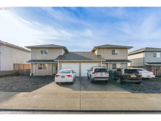 $495,000 | 837 Blanco Avenue, Coos Bay, OR 97420