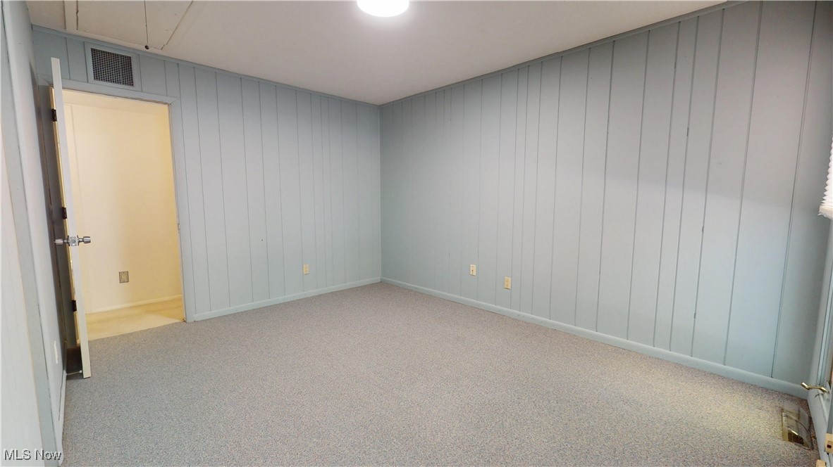 11650 River Moss Road Strongsville, OH 44136 - Photo 19 of 37 Third Bedroom