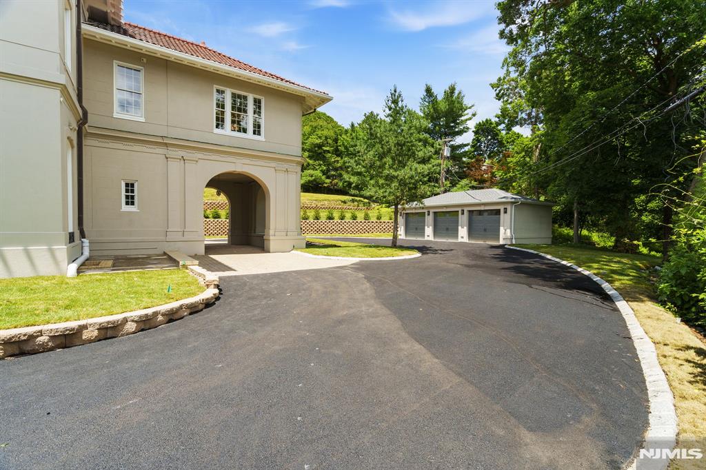 207 Union Street Montclair, NJ 07042 - Photo 46 of 48