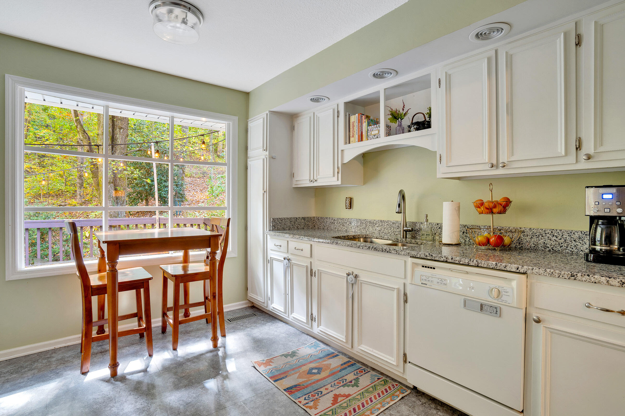 921 Dunsinane Road Signal Mountain, TN 37377 - Photo 15 of 30 921-Dunsinane-Rd-MLS-Photos-32