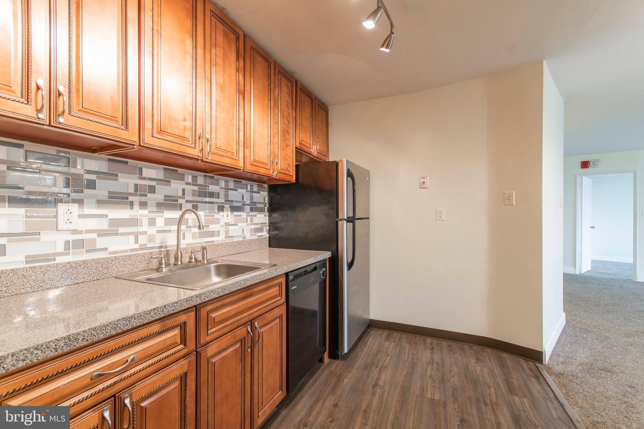 3900 West Ford Road, Unit 10I Philadelphia, PA 19131 - Photo 14 of 38