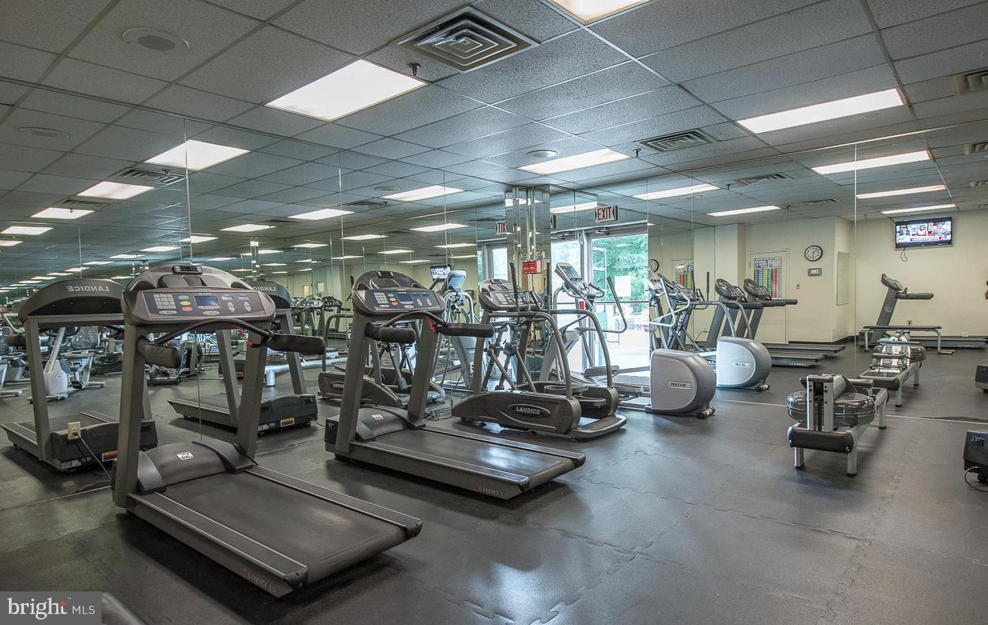 3900 West Ford Road, Unit 10I Philadelphia, PA 19131 - Photo 30 of 38