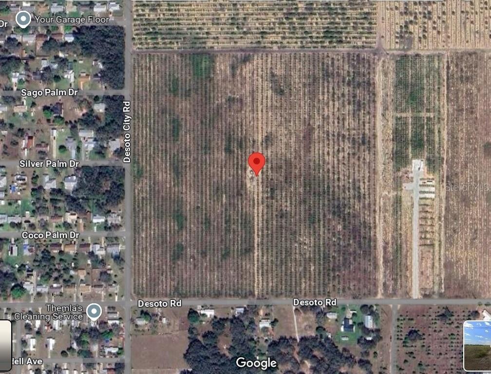 3050 Desoto City Road Sebring, FL 33870 - Photo 1 of 15 a bathroom with a shower