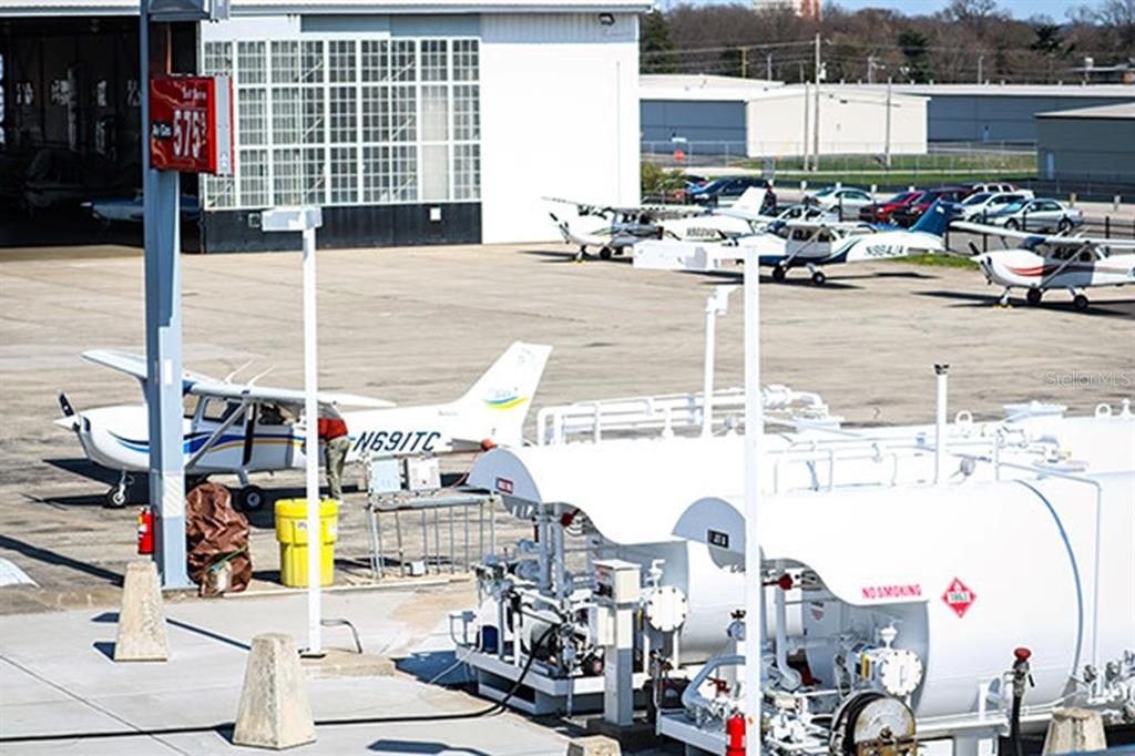 3050 Desoto City Road Sebring, FL 33870 - Photo 15 of 15 a front view of a building with outdoor seating