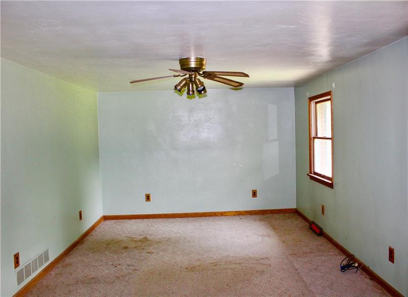 135 Buffalo Hill Road Irwin, PA 15642 - Photo 2 of 10
