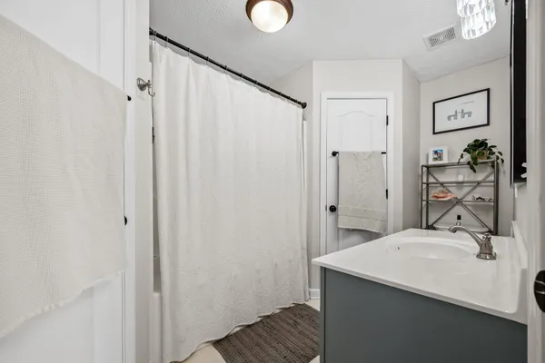 $469,000 | 219 Towbridge Drive, Murfreesboro, TN 37129