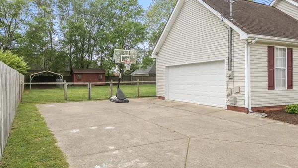 $469,000 | 219 Towbridge Drive, Murfreesboro, TN 37129