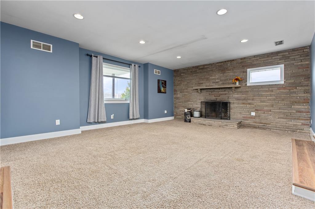 392 Chartiers Run Road Canonsburg, PA 15317 - Photo 5 of 25 Gallery Image 5