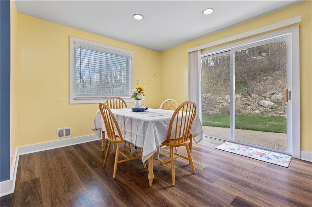 392 Chartiers Run Road Canonsburg, PA 15317 - Photo 8 of 25 Gallery Image 8