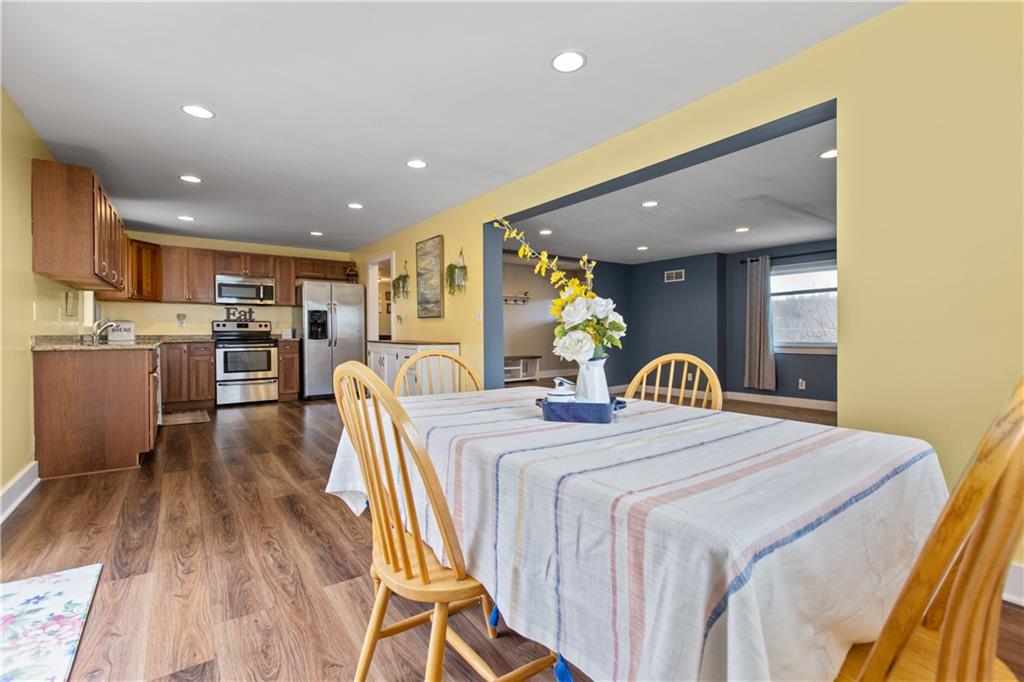 392 Chartiers Run Road Canonsburg, PA 15317 - Photo 9 of 25 Gallery Image 9