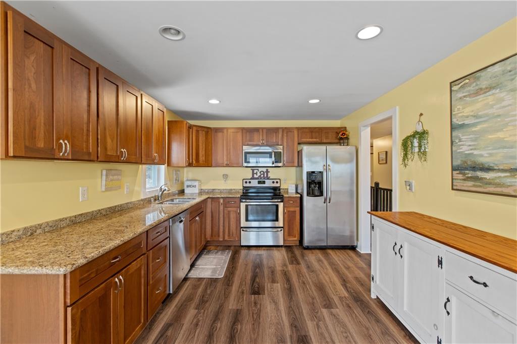 392 Chartiers Run Road Canonsburg, PA 15317 - Photo 10 of 25 Gallery Image 10