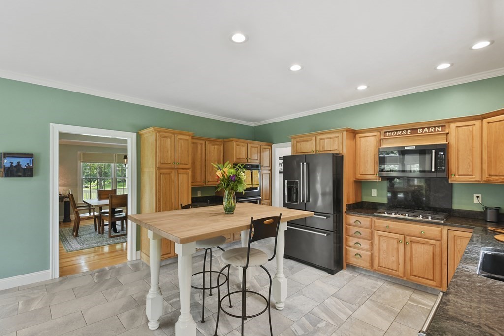 23 Thompson Pond Road Spencer, MA 01562 - Photo 12 of 42 Gallery Image 12