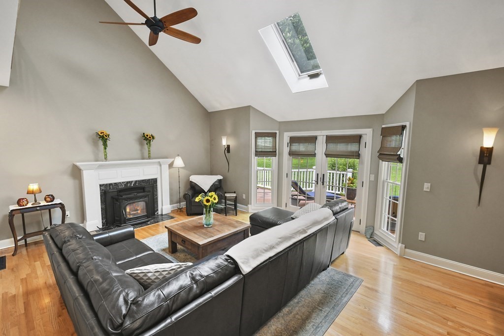 23 Thompson Pond Road Spencer, MA 01562 - Photo 7 of 42 Gallery Image 7