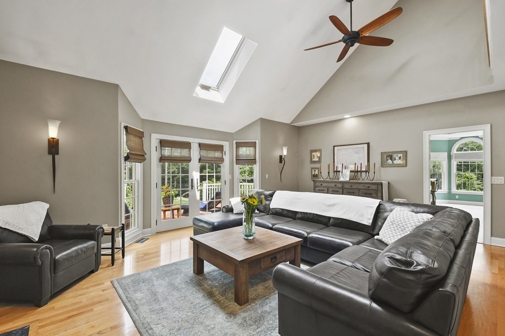 23 Thompson Pond Road Spencer, MA 01562 - Photo 8 of 42 Gallery Image 8